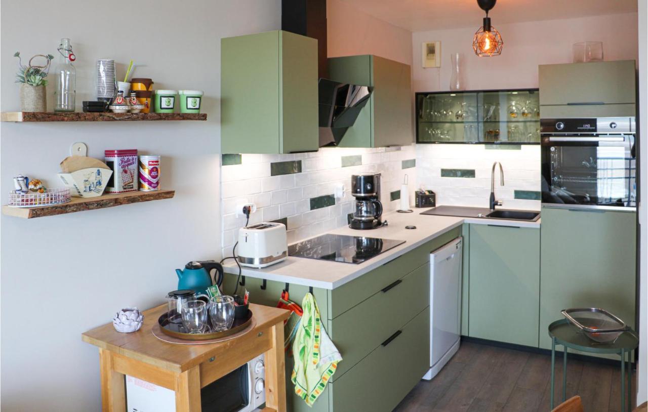 Gorgeous Apartment In Wimereux With Kitchen Exterior photo